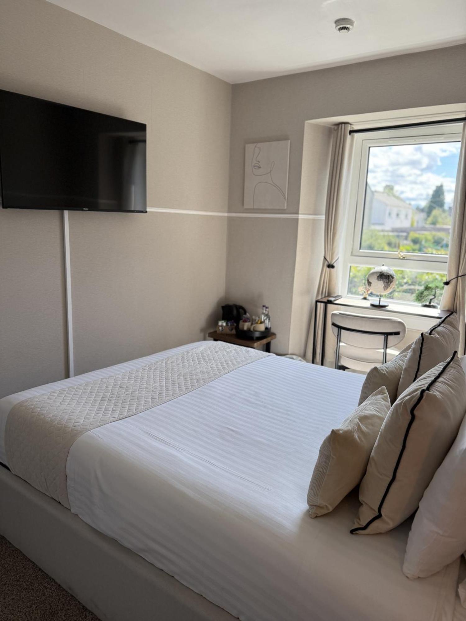 The Glendevon Hotel Огтерардер Номер фото