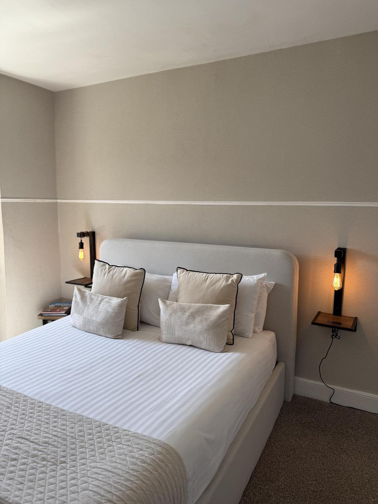 The Glendevon Hotel Огтерардер Номер фото